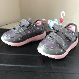 NWT Carter’s girls Heart sneakers